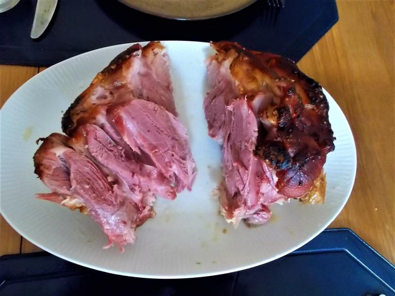 Name:  Schweinhaxe (4).jpg
Hits: 3348
Gre:  58,6 KB